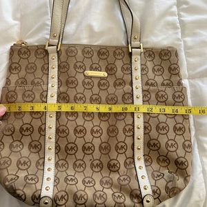 Michael Kors signature logo shoulder bag